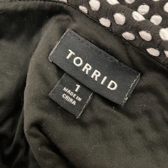 Torrid Dress 1X Black White Polka Dot Swing Mini Challis Shirred Front Skater - Picture 4 of 9